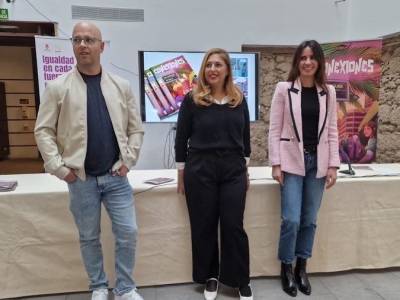 La Fundación Canaria YRICHEN lanza el cómic Conexiones para visibilizar el abuso de antidepresivos de las mujeres por la sobrecarga mental